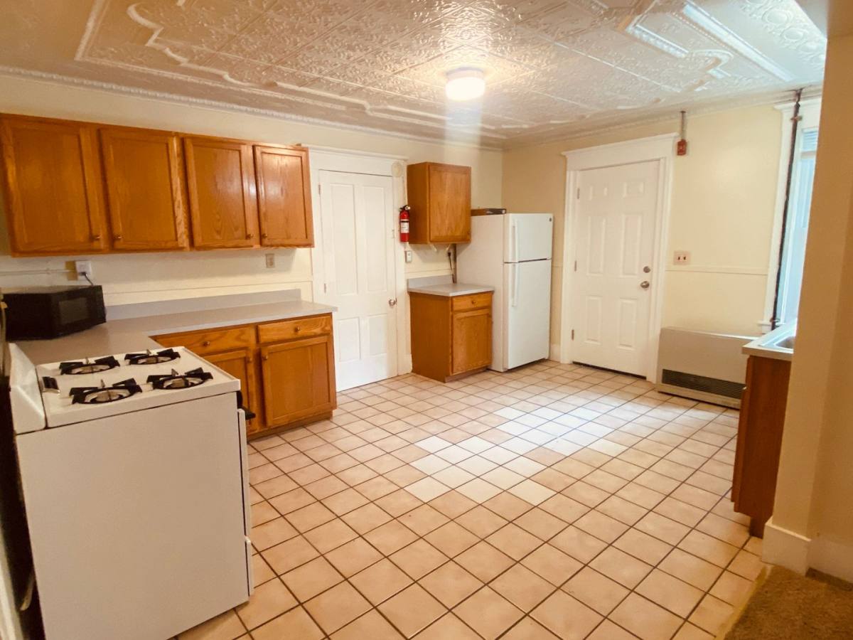 Apartment for rent at 16 Union St, Claremont, NH 03743