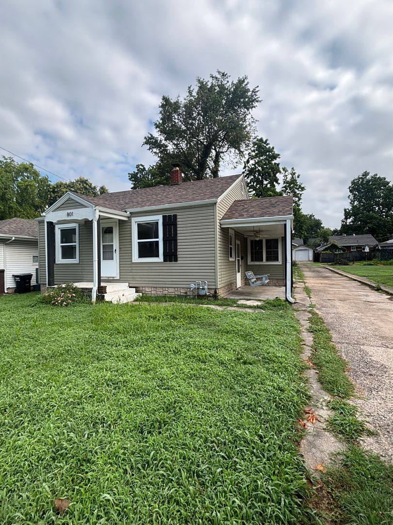 House for rent at 801 E Loren, Springfield, MO 65807