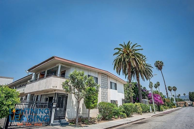 Apartment for rent at 1325 N Harvard Blvd #5D, Los Angeles, CA 90027