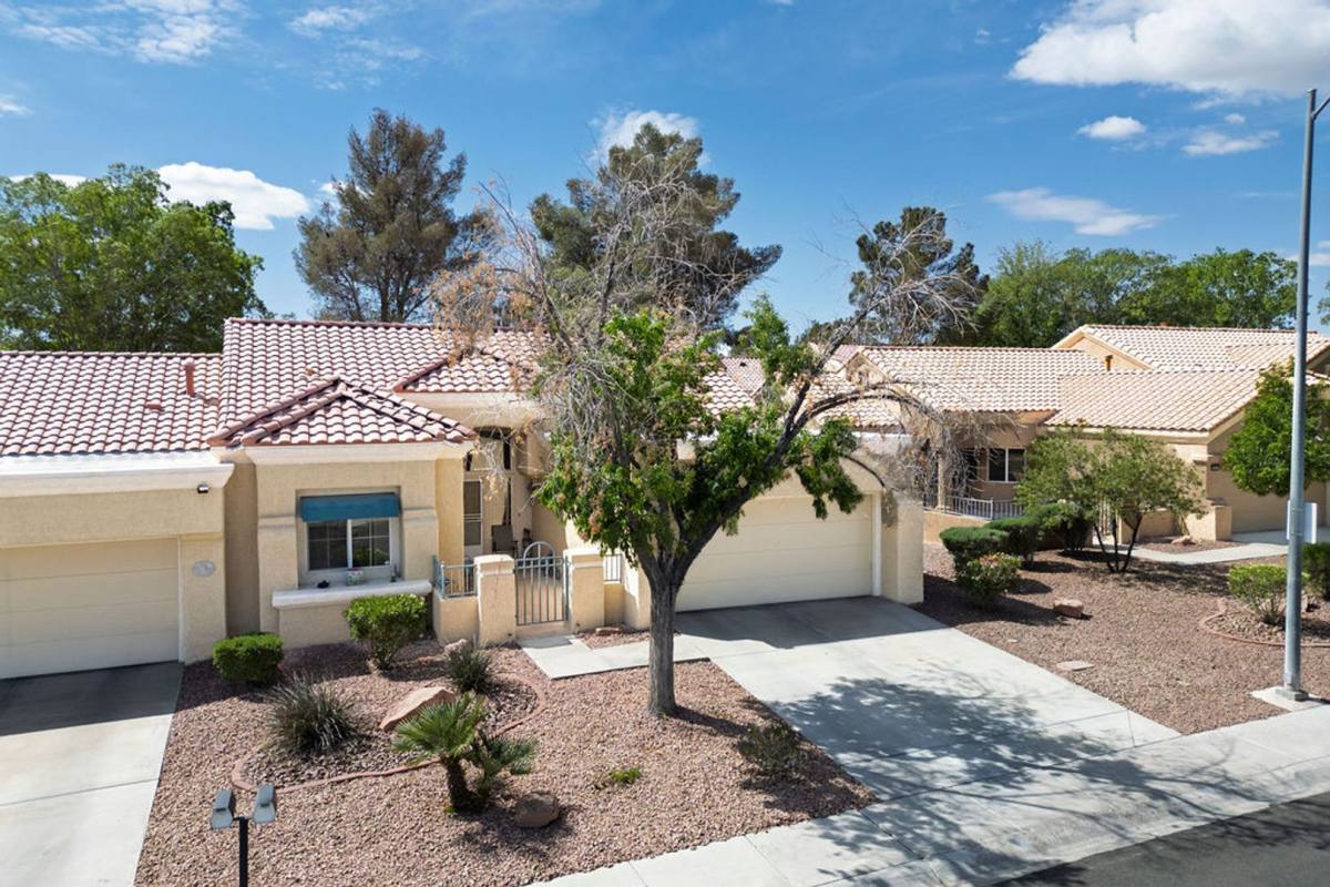 Townhouse for rent at 8929 Marble, Las Vegas, NV 89134