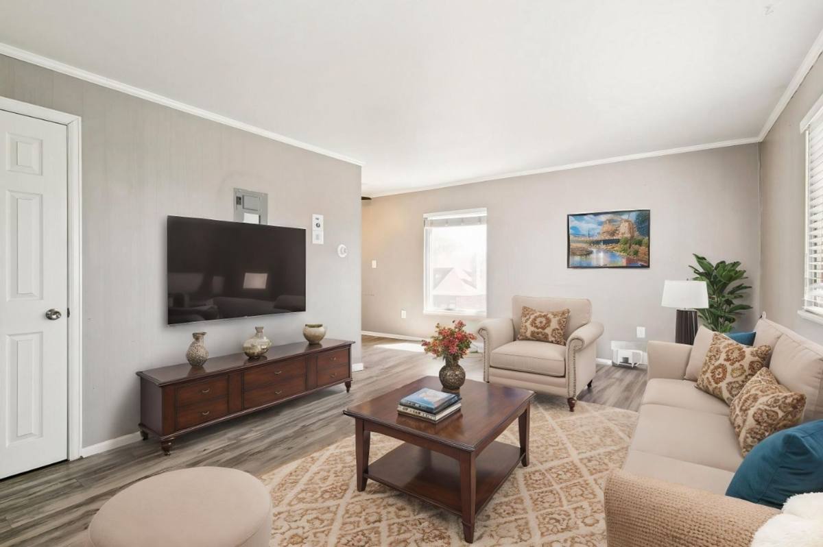 Apartment for rent at 1445 Detroit St, Denver, CO 80206