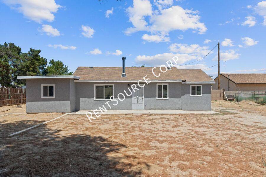 House for rent at 4535 W Ave #M10, Lancaster, CA 93536