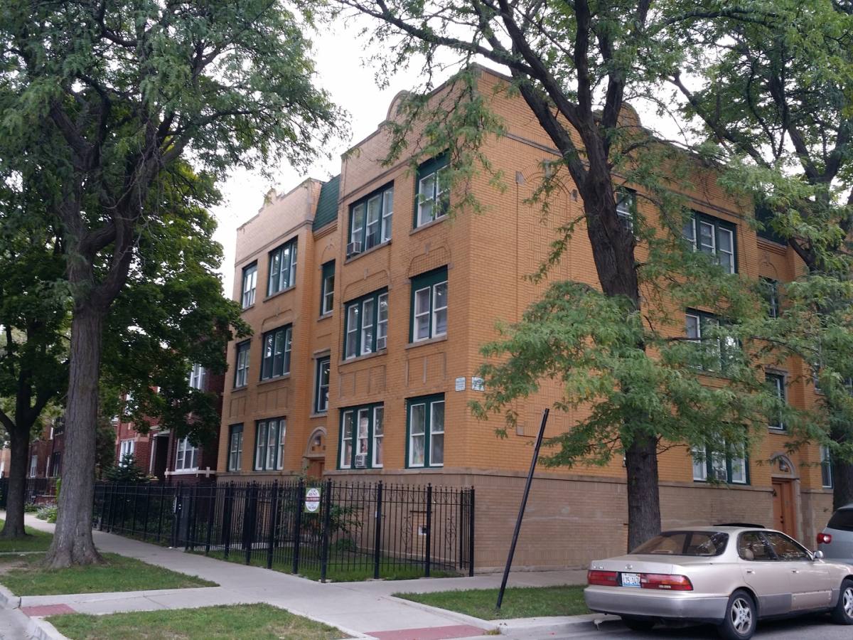 Apartment for rent at 1501-1503 N Kolin 4316-4322 W Lemoyne, Chicago, IL 60651