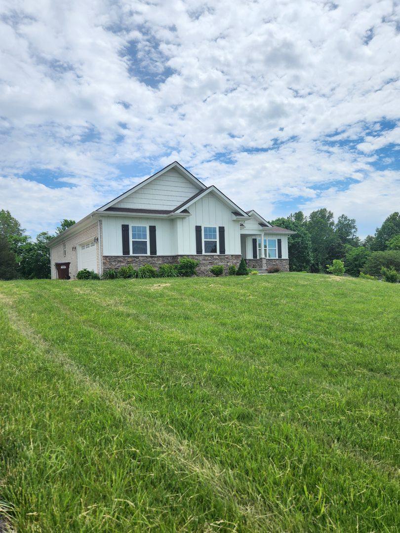 House for rent at 1749 Corydon Ridge Rd, NE, Corydon, IN 47112