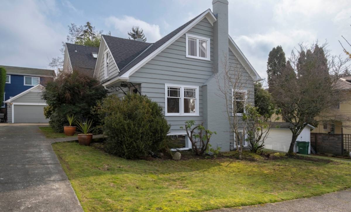 House for rent at 3828 Corliss Ave N, Seattle, WA 98103