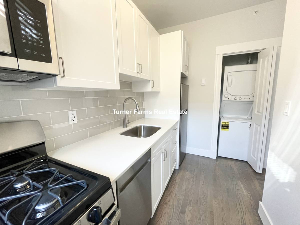 77 Park Dr, Boston, MA 02115