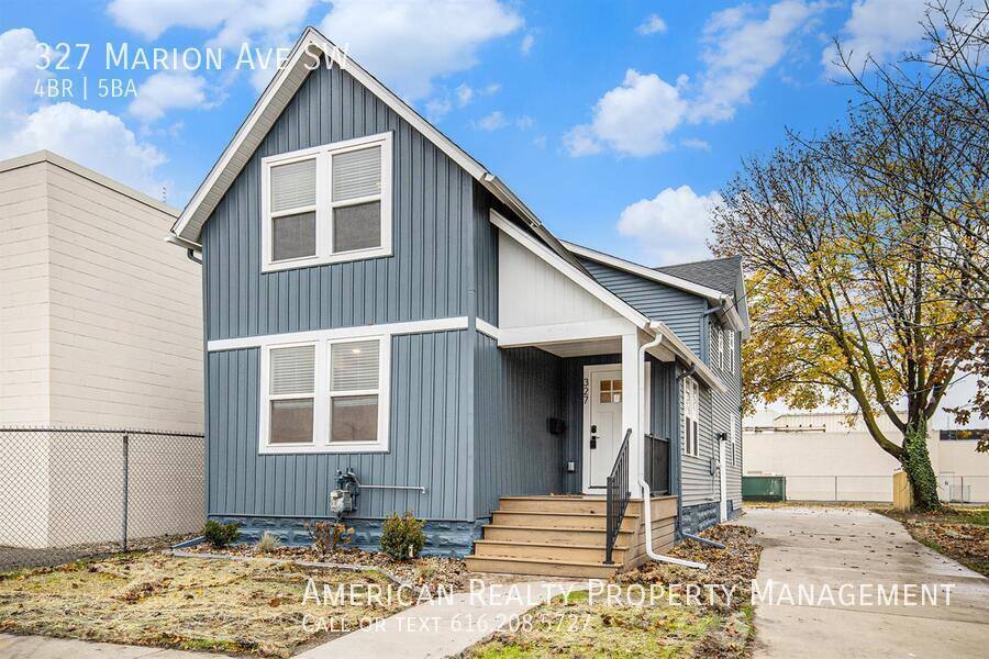 House for rent at 327 Marion Ave SW, Grand Rapids, MI 49504