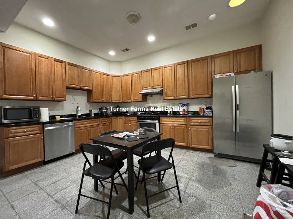 Apartment for rent at 10 Moreland St #1, Roxbury, MA 02119
