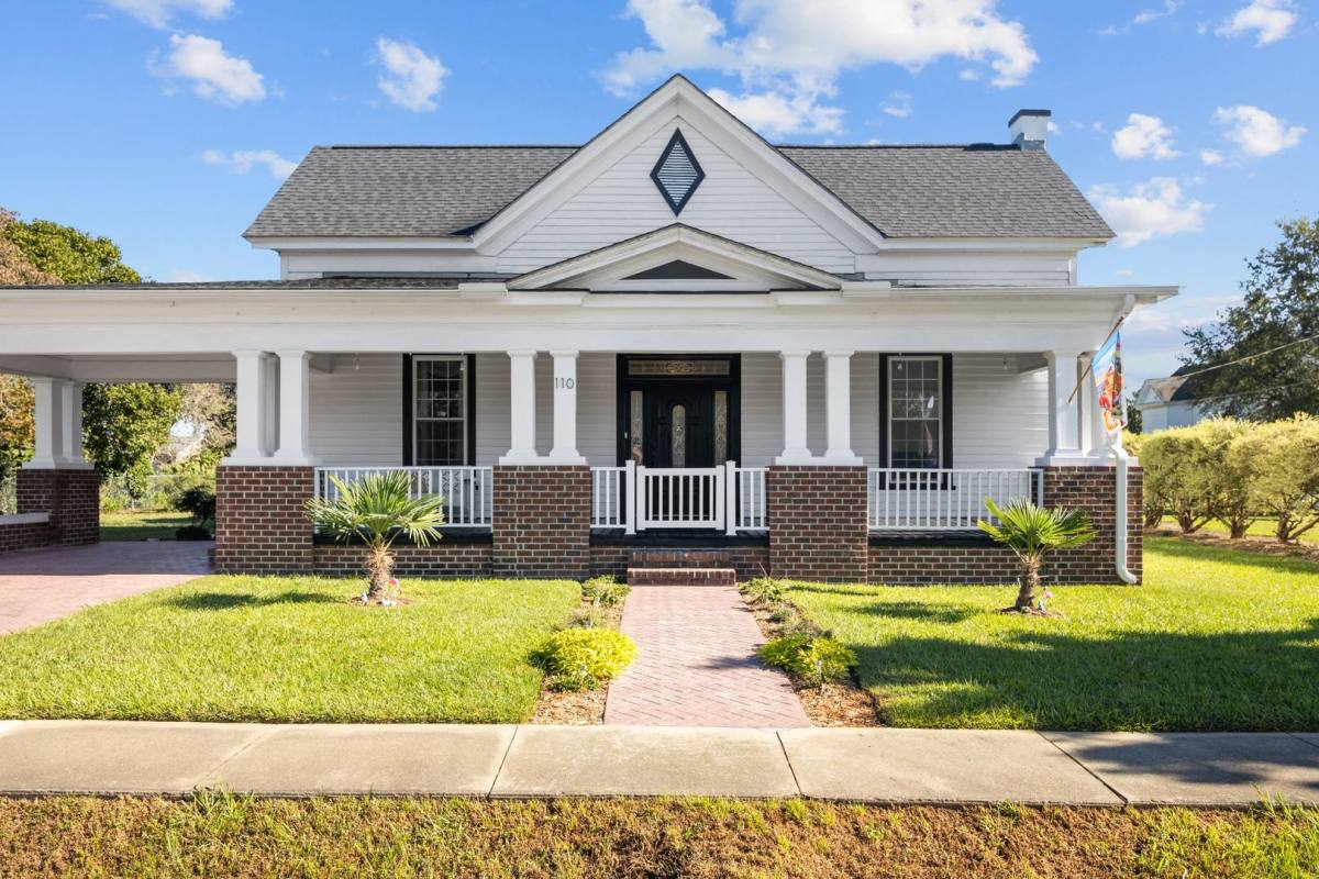 House for rent at 110 N Church St, Fremont, NC 27830