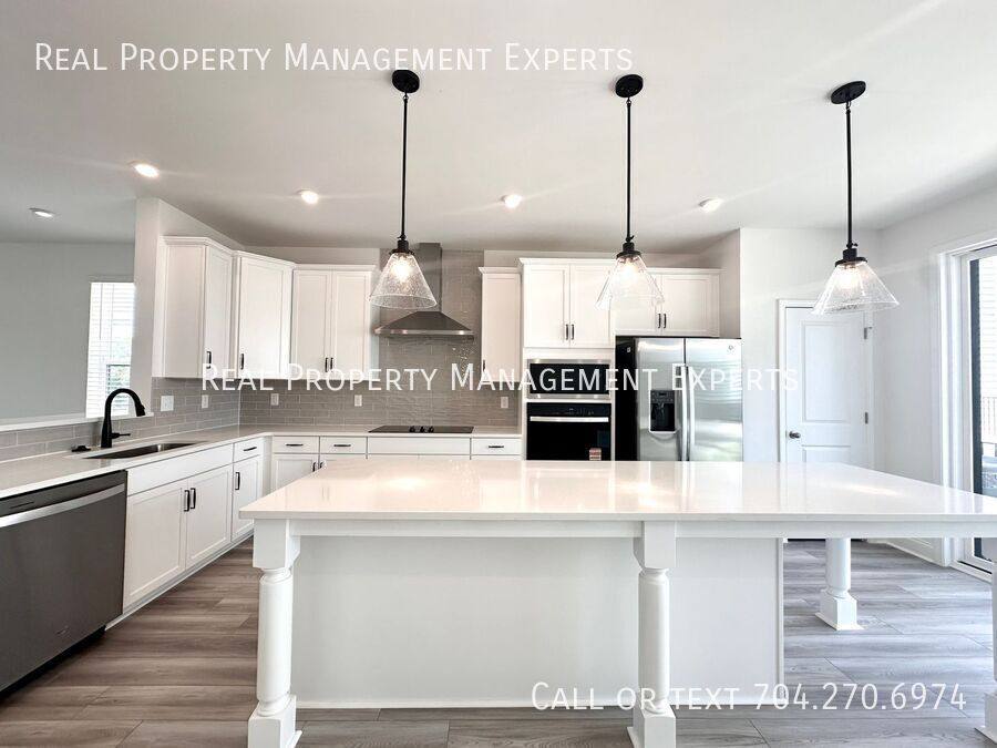 Townhouse for rent at 13013 Moon Rd, Charlotte, NC 28277