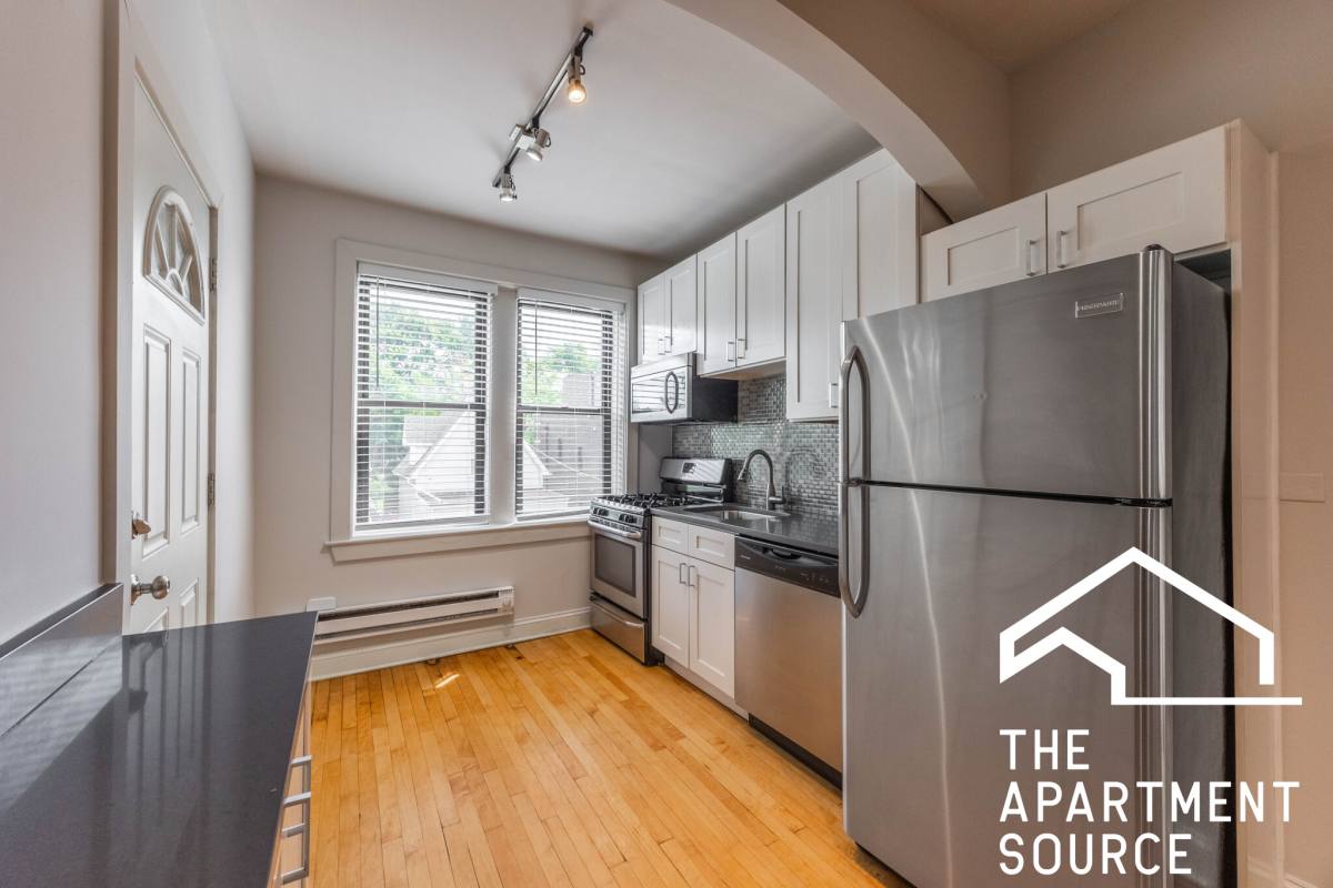 Apartment for rent at 2321 N Rockwell St, Chicago, IL 60647
