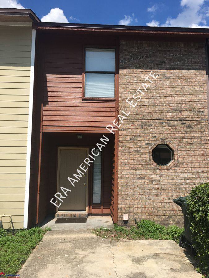 Townhouse for rent at 419 Hollywood Blvd #B, Fort Walton Beach, FL 32548