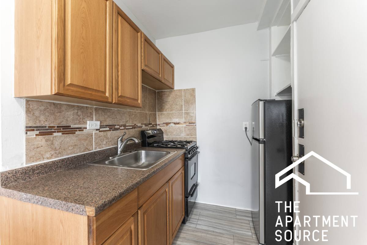 Apartment for rent at 3259 W Wrightwood Ave #3F, Chicago, IL 60647