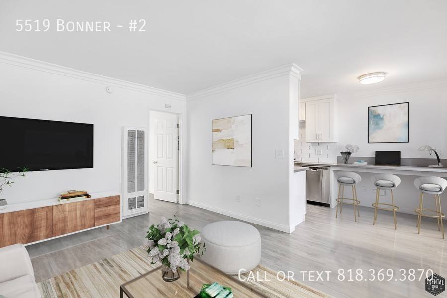 Apartment for rent at 5519 Bonner #2, North Hollywood, CA 91601