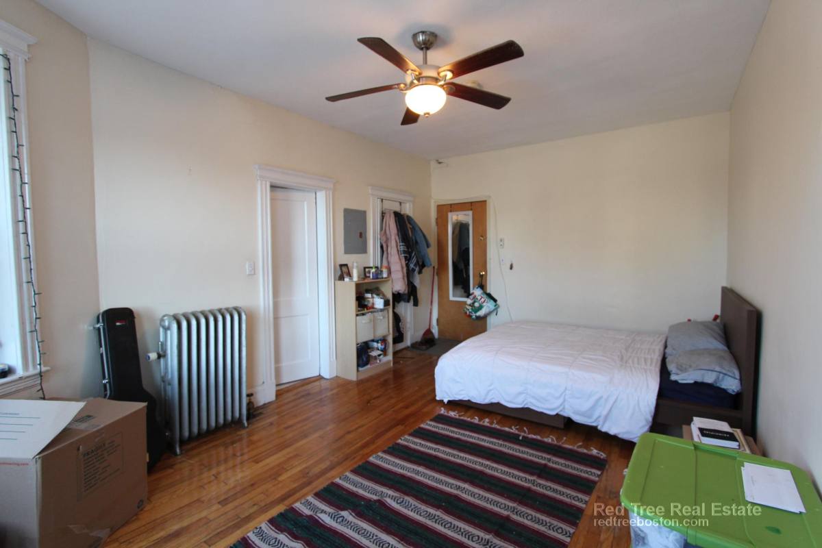 Apartment for rent at 1330 Commonwealth Ave #17, Allston, MA 02134