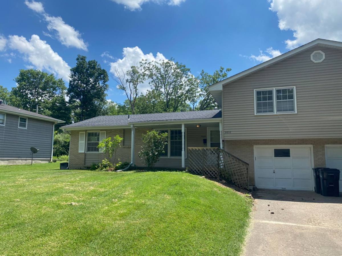 Townhouse for rent at 2604 Braemore Rd, Columbia, MO 65203