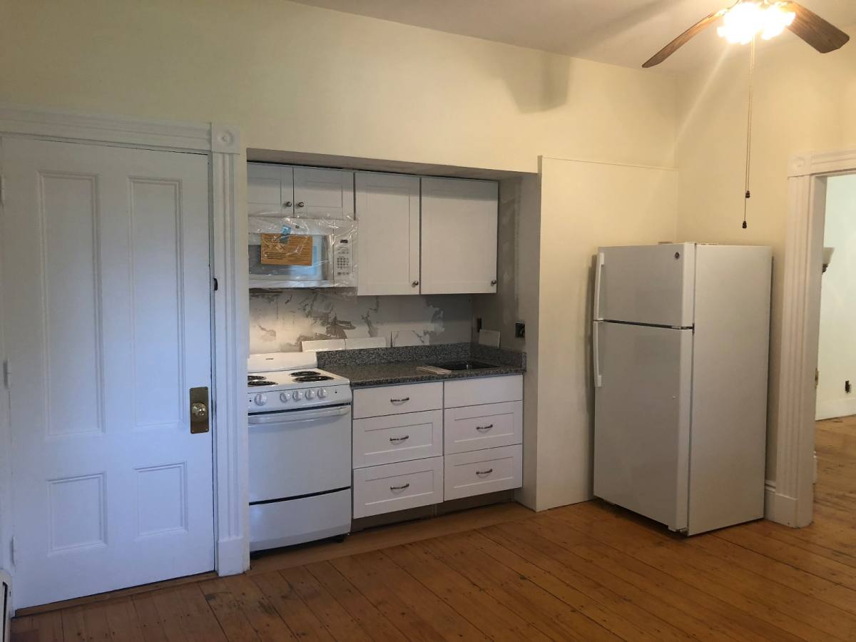 Apartment for rent at 143 Pleasant St #1, Woburn, MA 01801