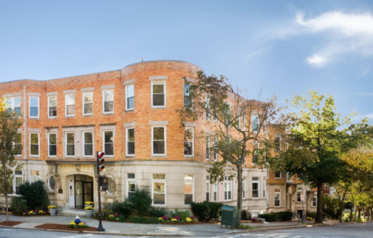 Apartment for rent at 19 Fairbanks St #33, Brookline, MA 02446