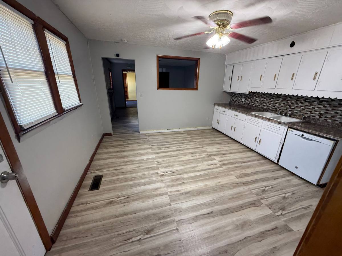 House for rent at 552 Main St, Huntington, WV 25702