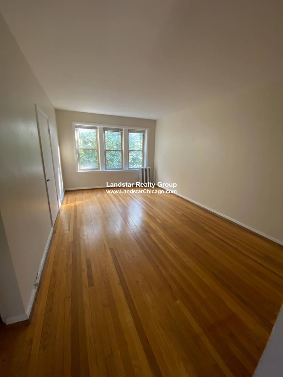 Apartment for rent at 1914 W Lunt #1S, Chicago, IL 60626