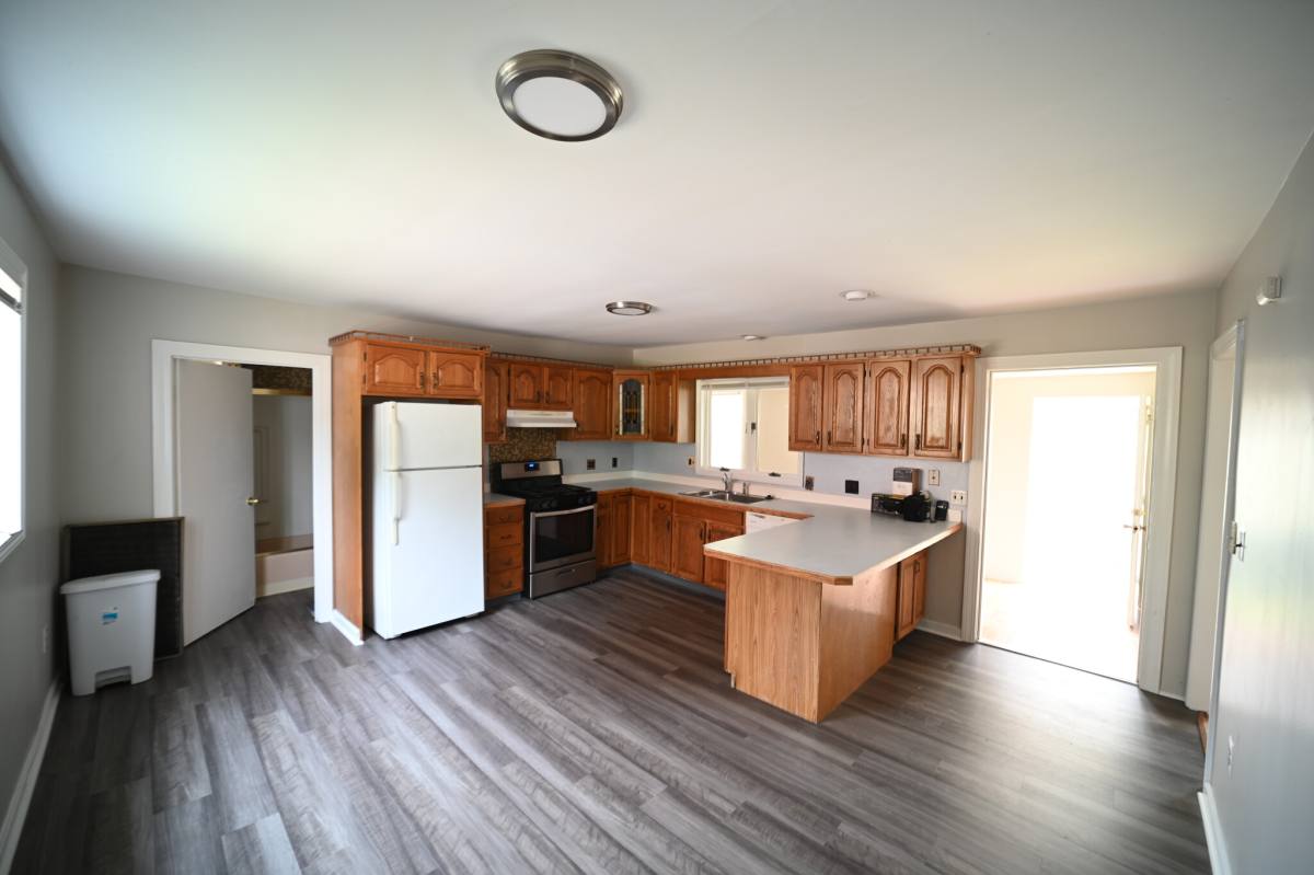 Apartment for rent at 39 Waverley Ave #1, Watertown, MA 02472