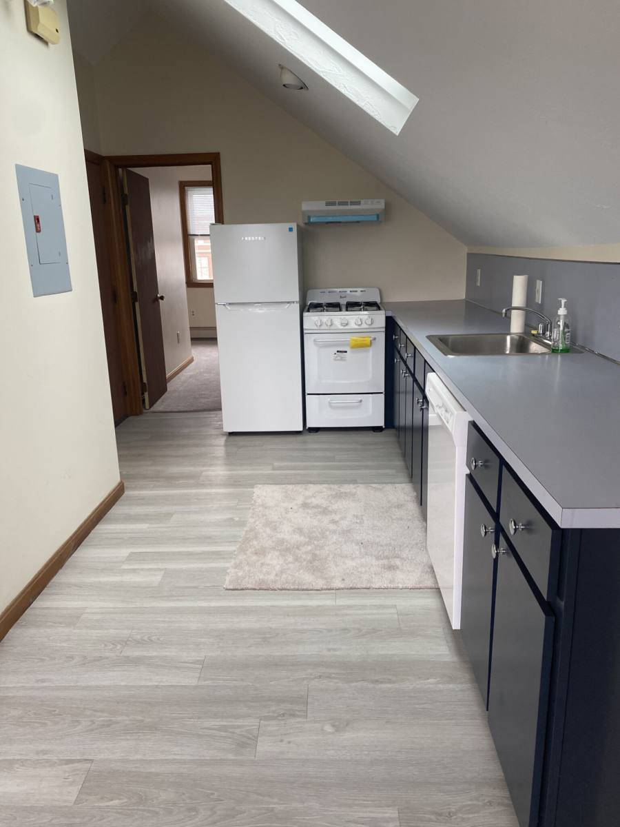 Apartment for rent at 17 Grafton St #3, Quincy, MA 02169