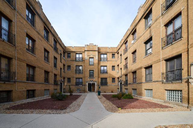 Apartment for rent at 722 Roscoe #NA8, Chicago, IL 60657