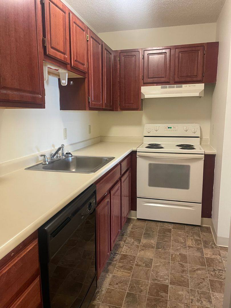 Apartment for rent at 164 Barnstead Dr, Springville, NY 14141