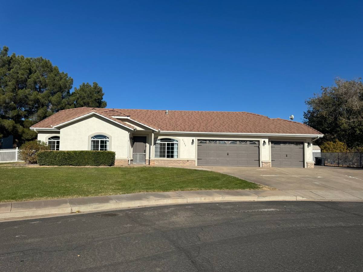 House for rent at 3722 S Del Rio Circle, Saint George, UT 84790