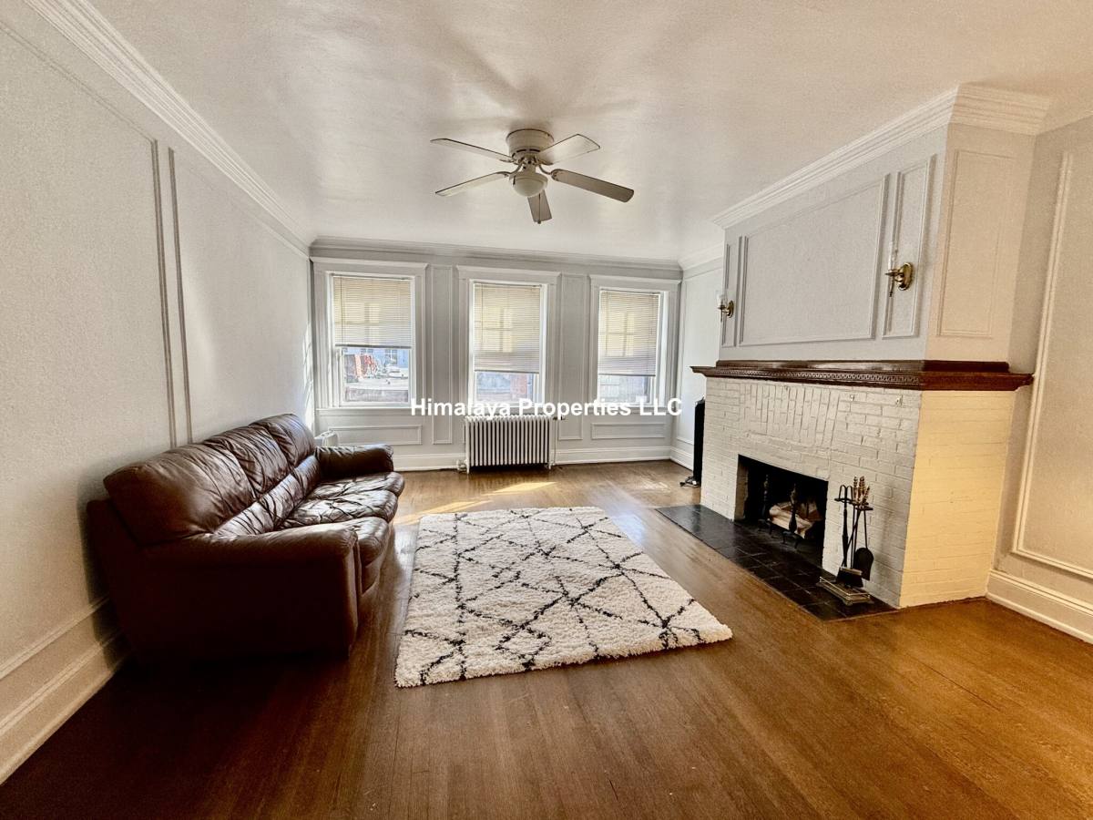 Condo for rent at 250 Commonwealth Ave #20, Boston, MA 02116