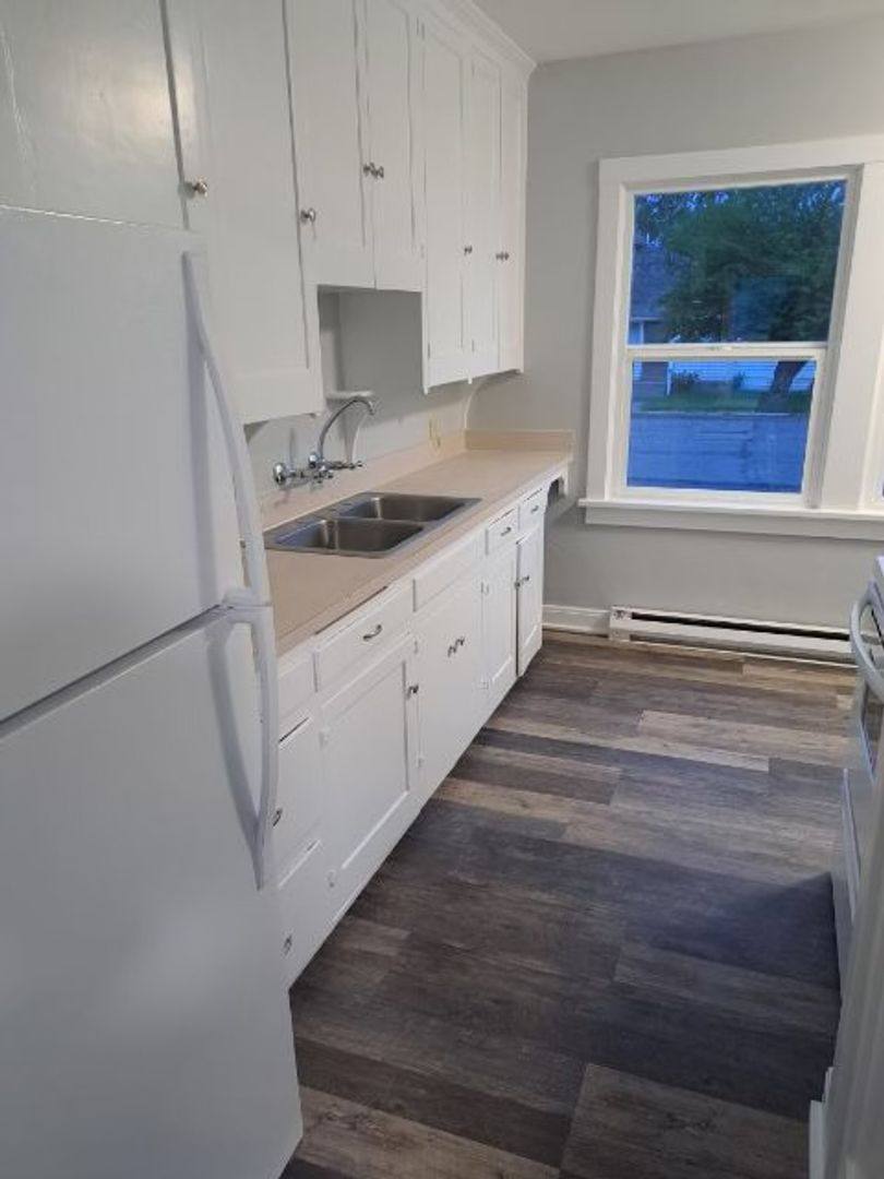 Apartment for rent at 133 N Monroe St #10, Merrill, OR 97633