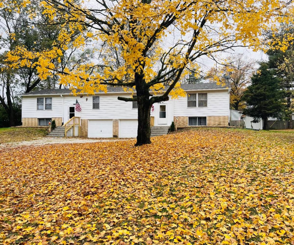 Apartment for rent at 6320 & 6322 N Fruitridge St, Terre Haute, IN 47805