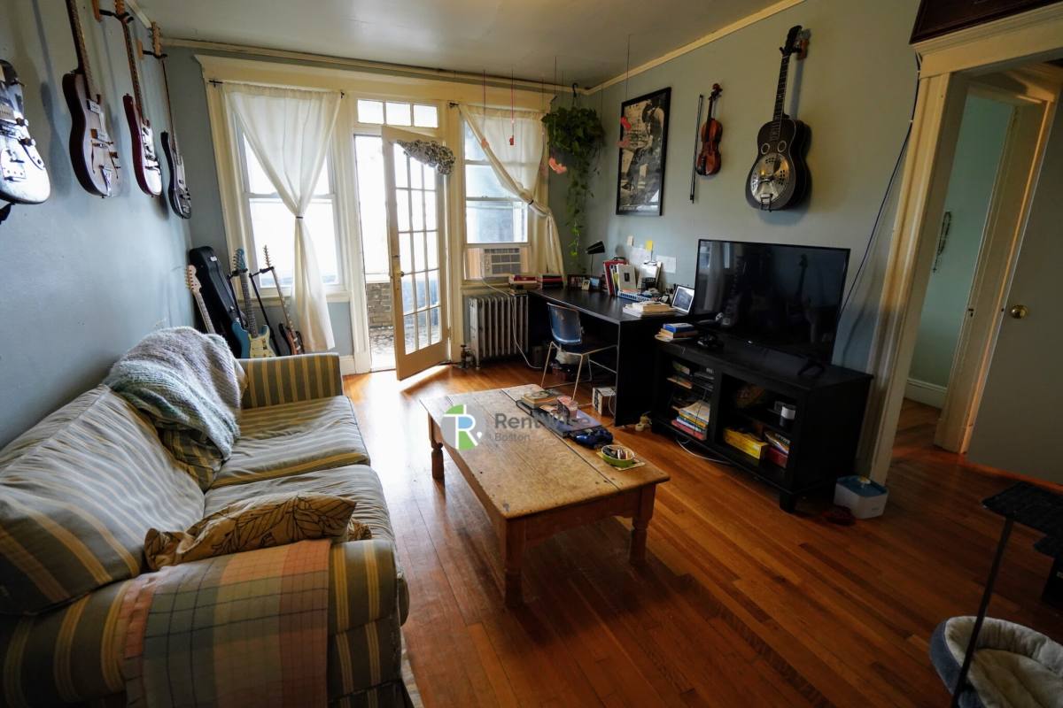 Apartment for rent at 1638 Commonwealth Ave #21, Brighton, MA 02135