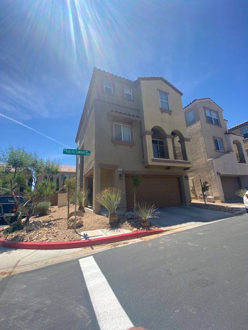 House for rent at 9309 Roping Cowboy Ave, Las Vegas, NV 89178