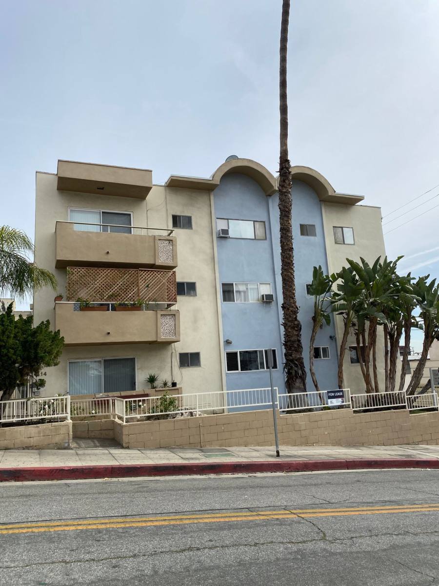 Apartment for rent at 1114 N Clark St, West Hollywood, CA 90069