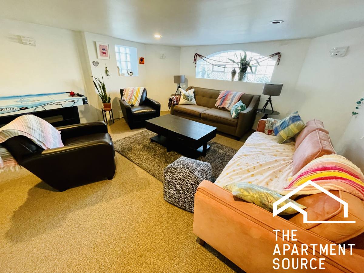 Apartment for rent at 3121 N Monitor Ave #B, Chicago, IL 60634