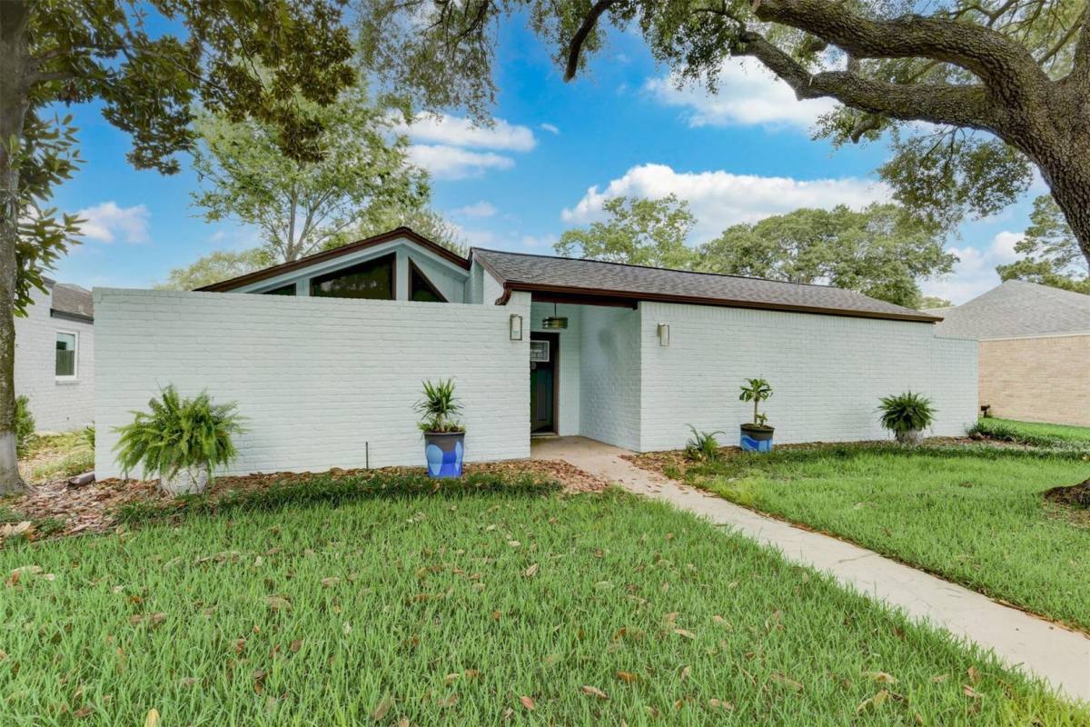 House for rent at 4535 Turf Valley Dr, Houston, TX 77084