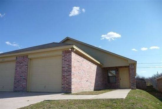 Townhouse for rent at 8031 Julie Ave, Fort Worth, TX 76116