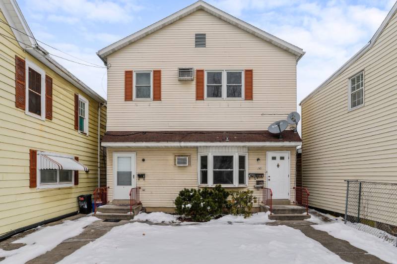Apartment for rent at 141 W High St #1, Gettysburg, PA 17325