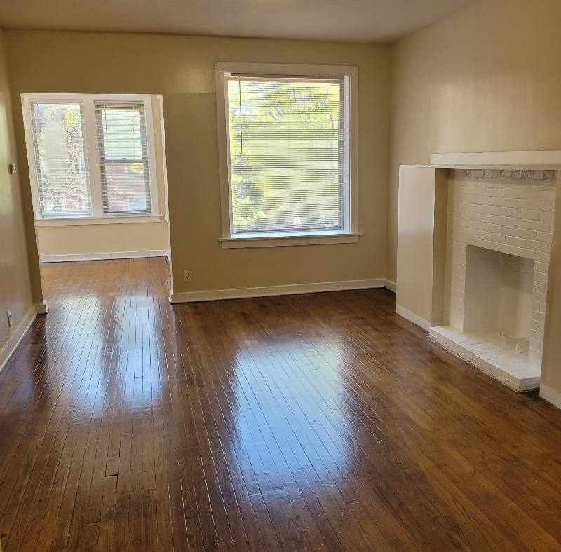 6725 S Clyde Ave #3A, Chicago, IL 60649