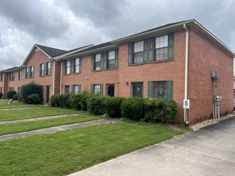 Apartment for rent at 1409 Brookline Ave SW #18, Decatur, AL 35603