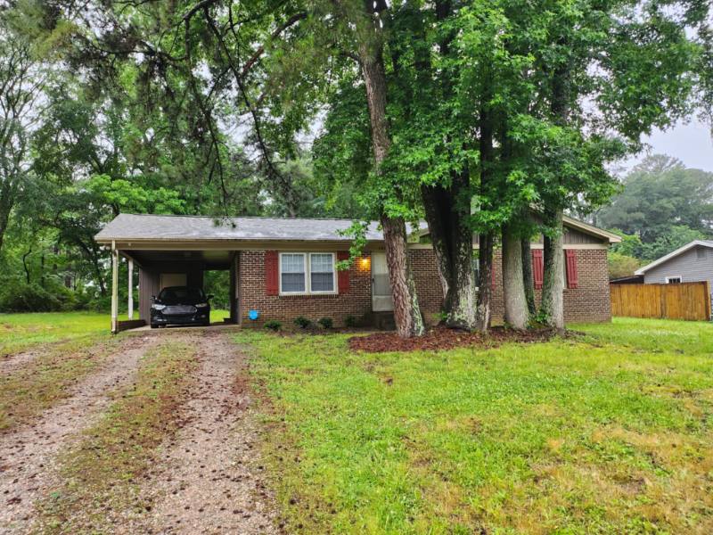 House for rent at 5900 Neuse St, Raleigh, NC 27610