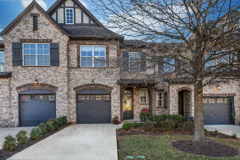 Townhouse for rent at 2017 Bungalow Dr, Thompsons Station, TN 37179