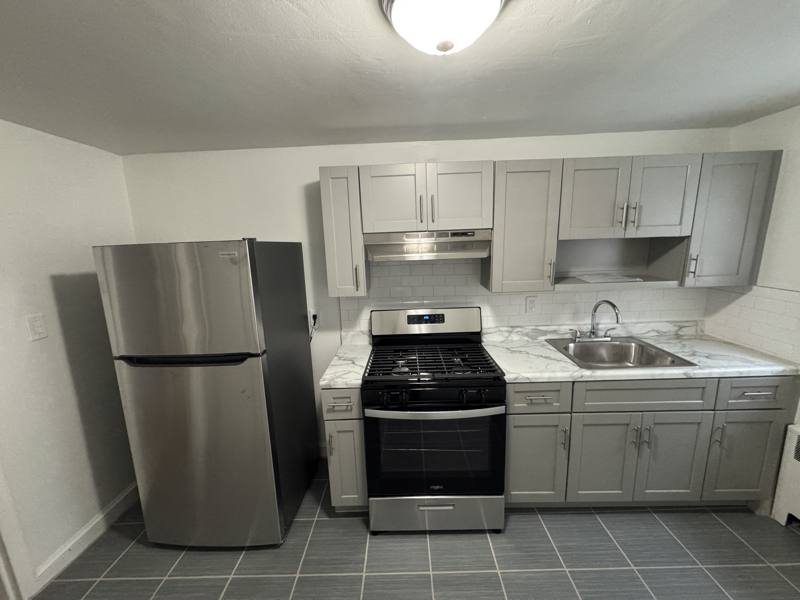 Apartment for rent at 2 W Oakland Ave, Oaklyn, NJ 08107