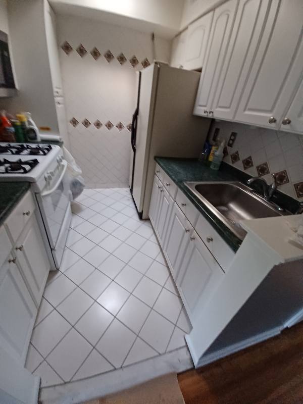 Apartment for rent at 2337 Haviland Ave, Bronx, NY 10462
