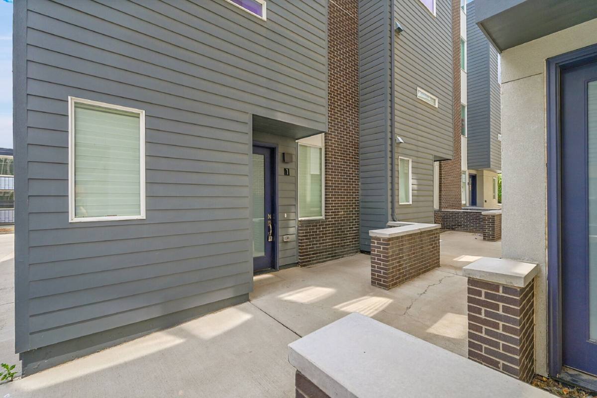 Townhouse for rent at 1573 Grove St #1, Denver, CO 80204