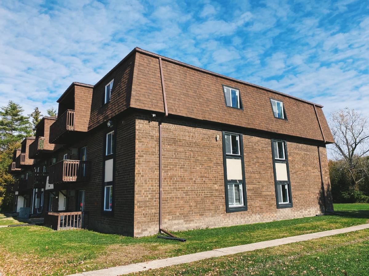 Apartment for rent at 204 N Charleston Blvd #1, Macomb, IL 61455