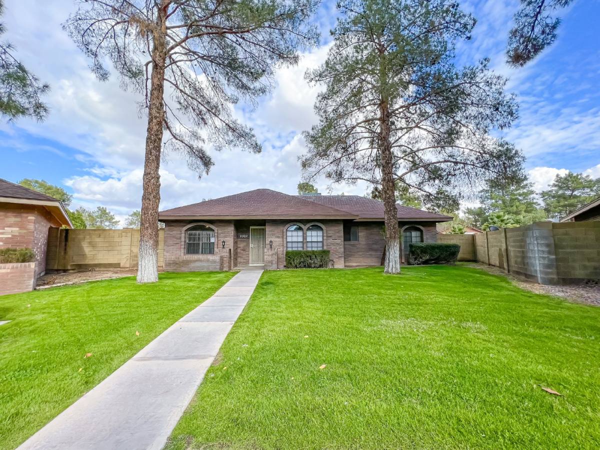 House for rent at 938 E Lexington Ave, Gilbert, AZ 85234