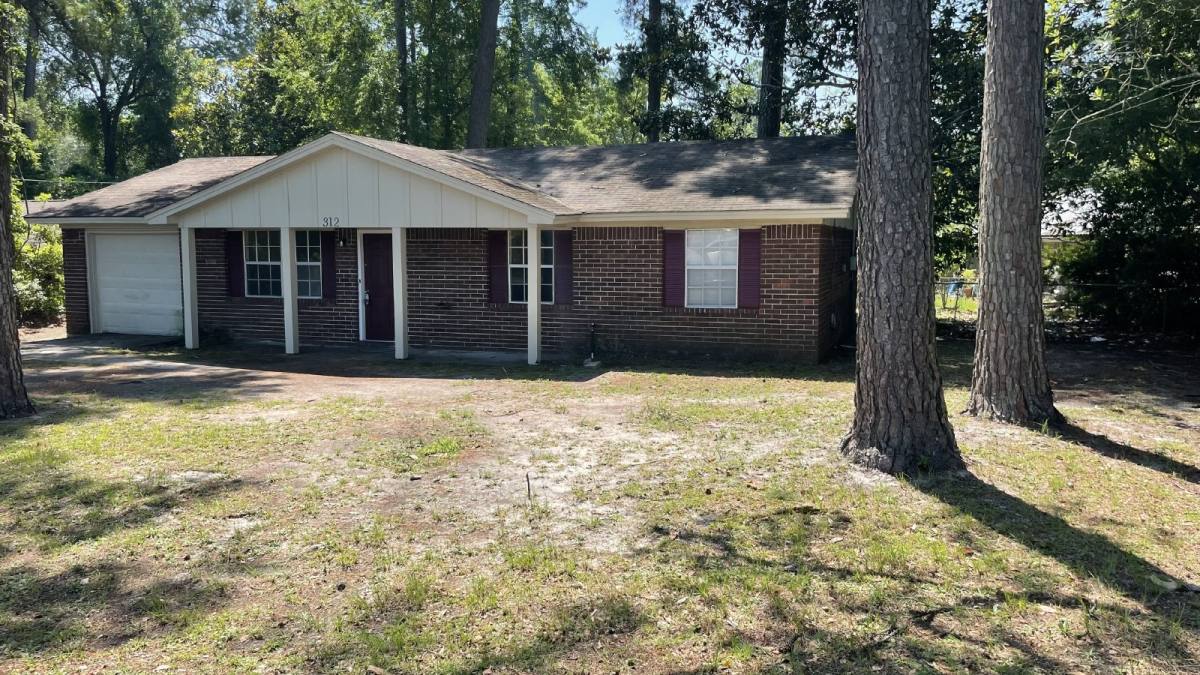 House for rent at 312 Norman St, Hinesville, GA 31313