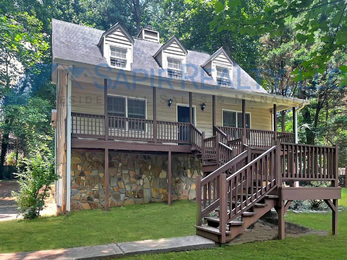 House for rent at 4125 Maple Ferry Dr NE, Kennesaw, GA 30144